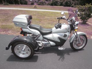 2009 Cf Moto Trike 250 photo