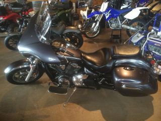 2014 Yamaha Vstar 1300 Deluxe Discounted Blow Out 1 Left photo