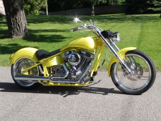 2001 Rolling Thunder D.  O.  T.  Pro Street Softail. . photo