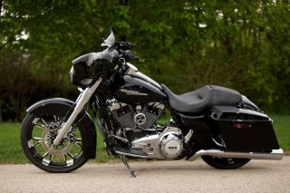 2012 Harley Davidson Street Glide Flhx photo