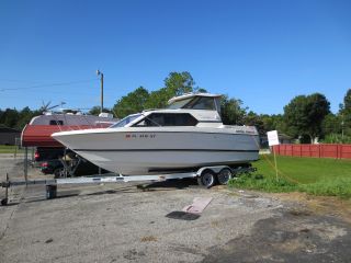 1996 Bayliner 2452 photo